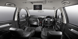 2017 Isuzu MU-X SUV image gallery